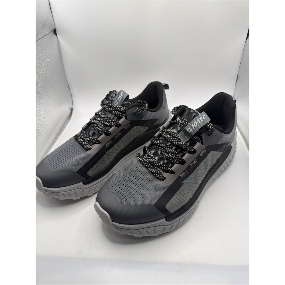 Hi-Tec Men's castle Rock Black Microchip Hiking Trail Sneakers size 8  New